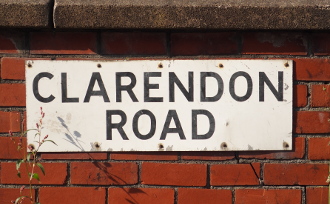 clarendon-rd-streetsign