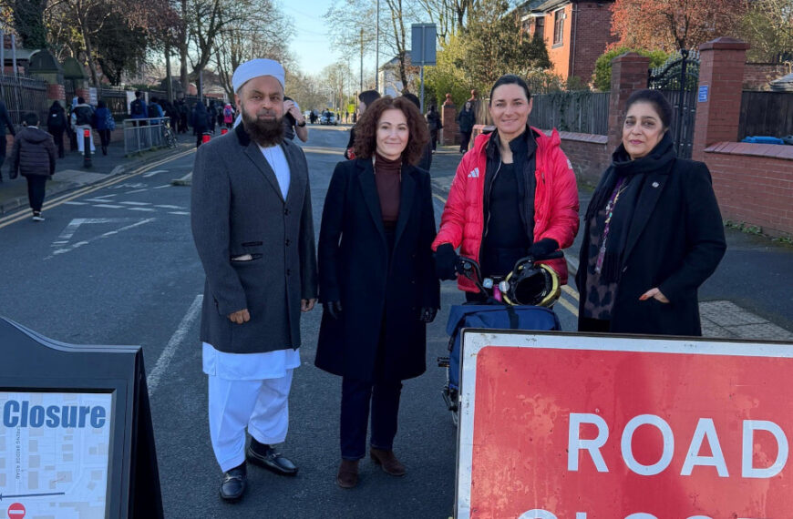 Successful School Street trial brings community together in Whalley Range